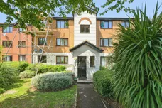 Parrotts Field, Hoddesdon