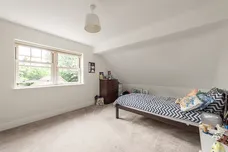 Walnut Close Harpenden AL5 photo 1