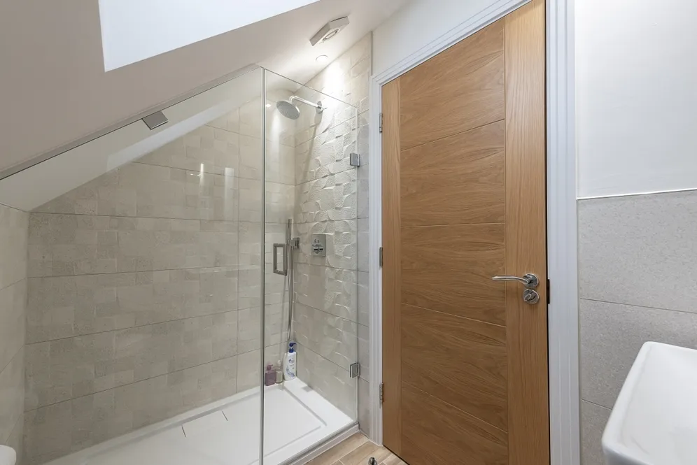 Walnut Close Harpenden AL5 photo 3
