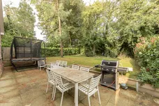 Walnut Close Harpenden AL5 photo 4