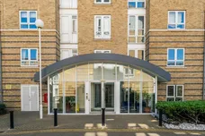 St. Davids Square, E14 photo 15