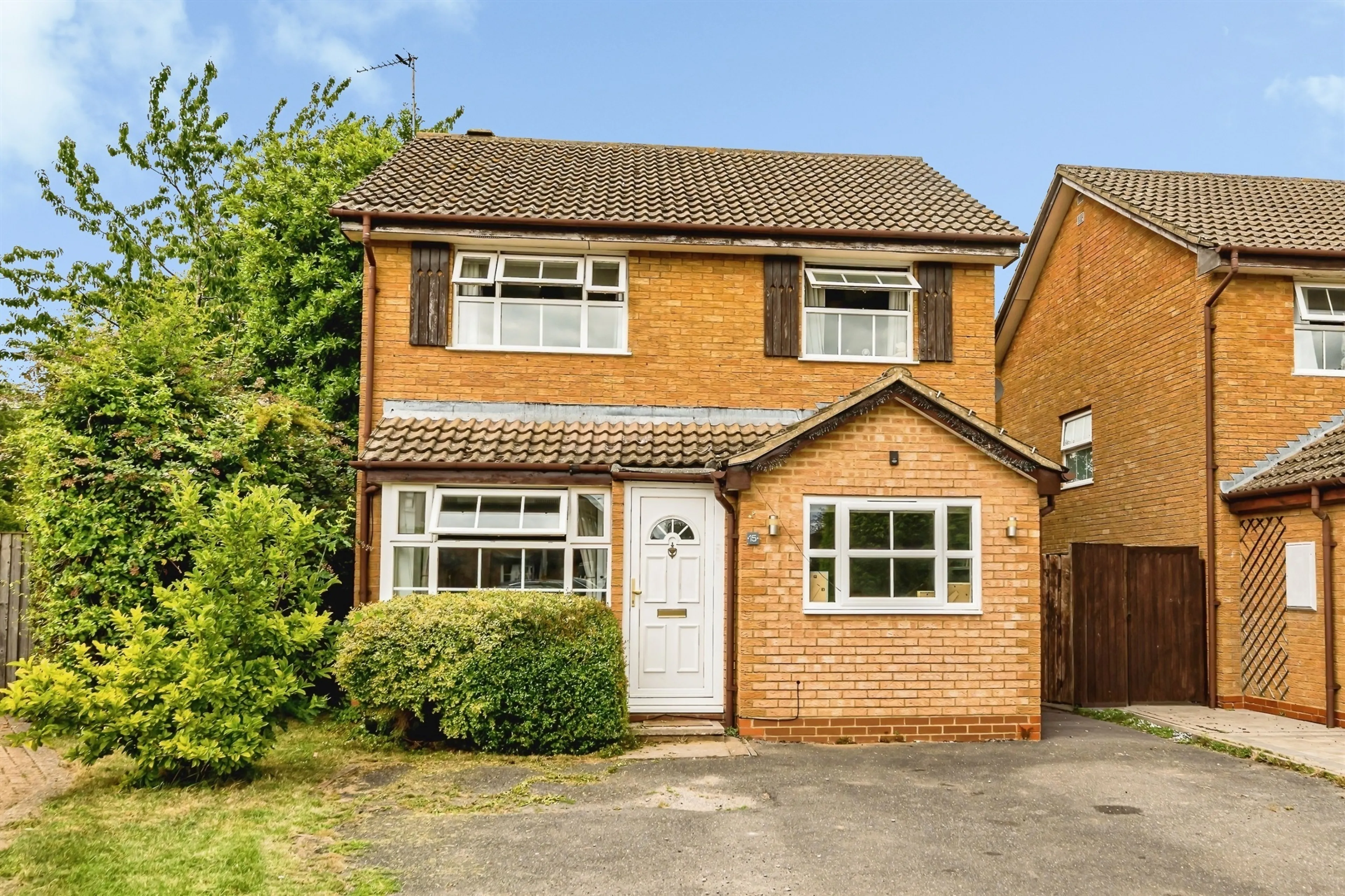 Property at Evans Close, Stoke Grange, Aylesbury