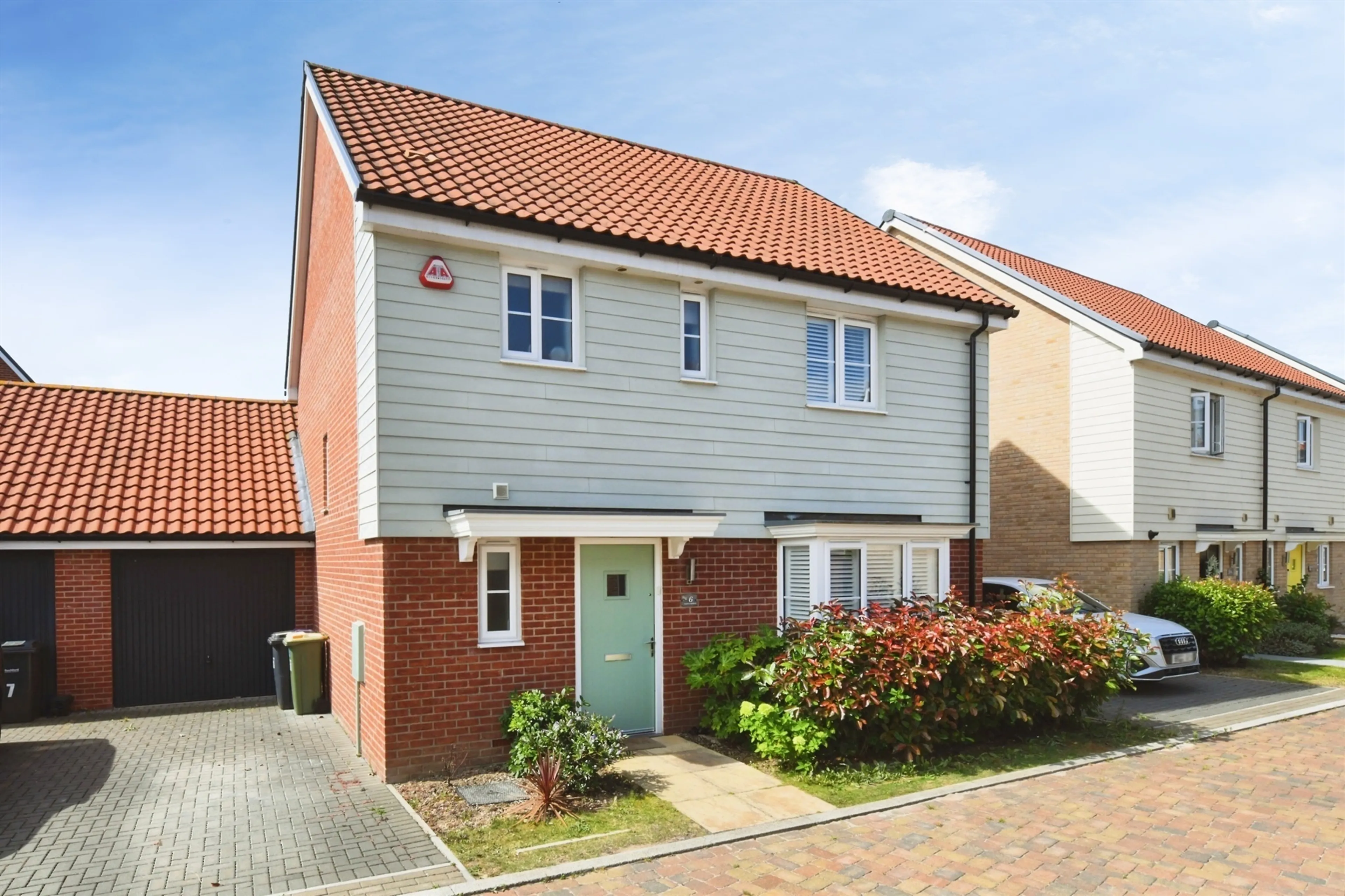 Property photo 0