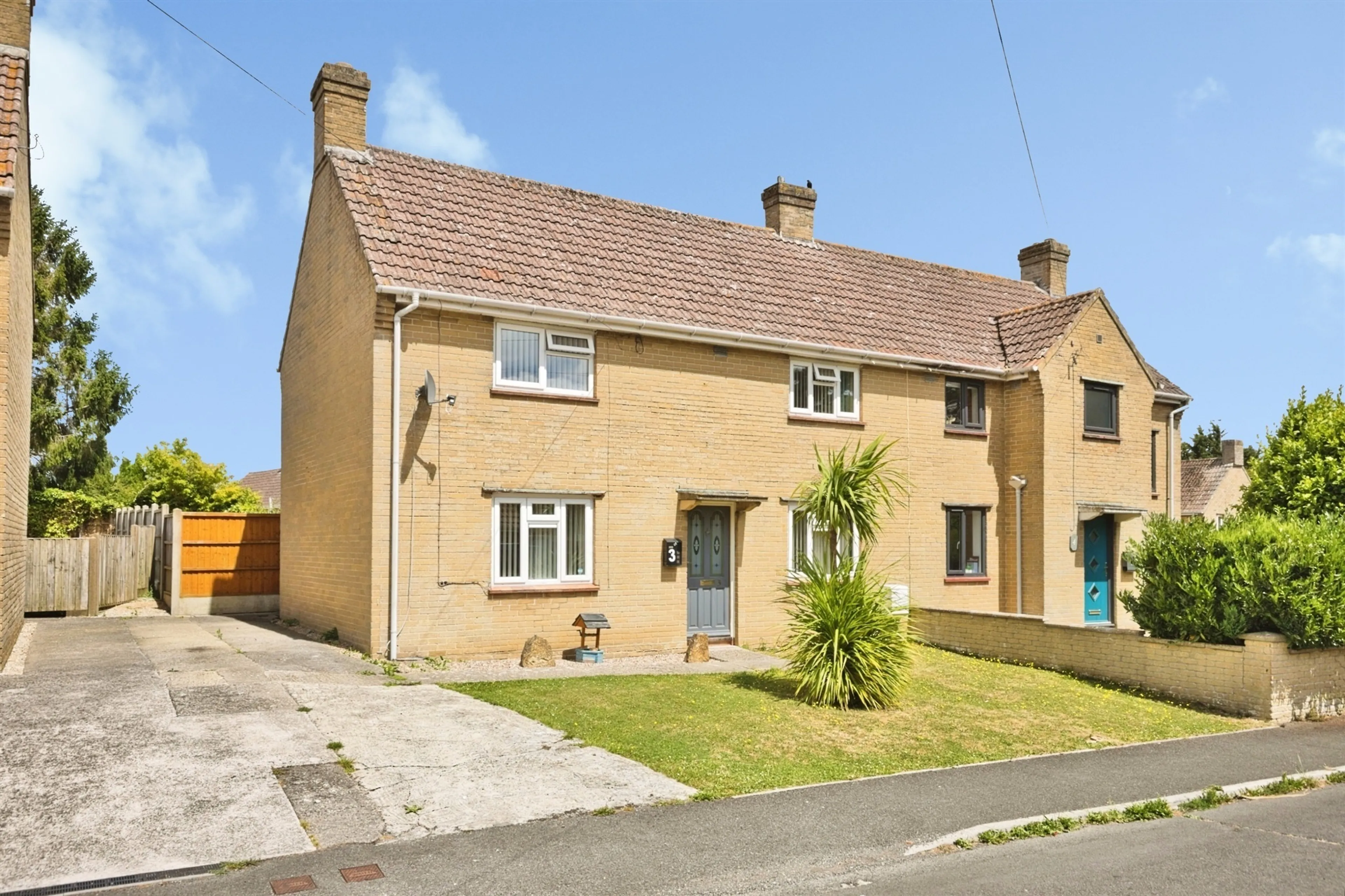 Property photo 0