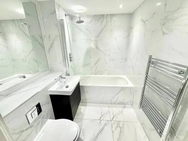 Luna St. James, Brentwood, CM14 4JW