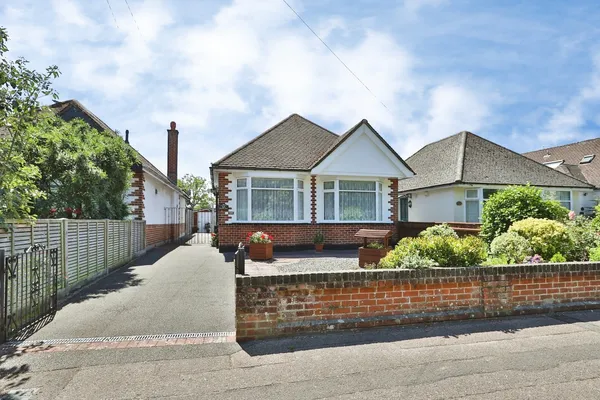 Muscliffe Lane, MUSCLIFF, Bournemouth...