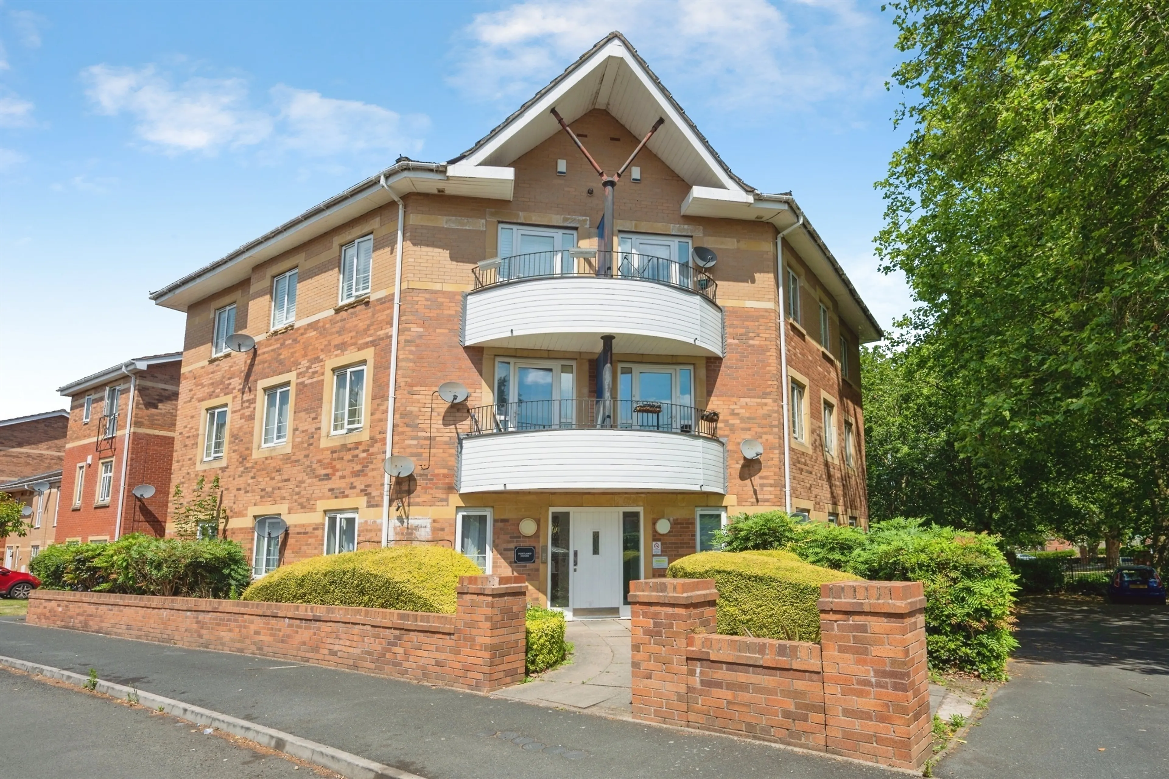 Property photo 0