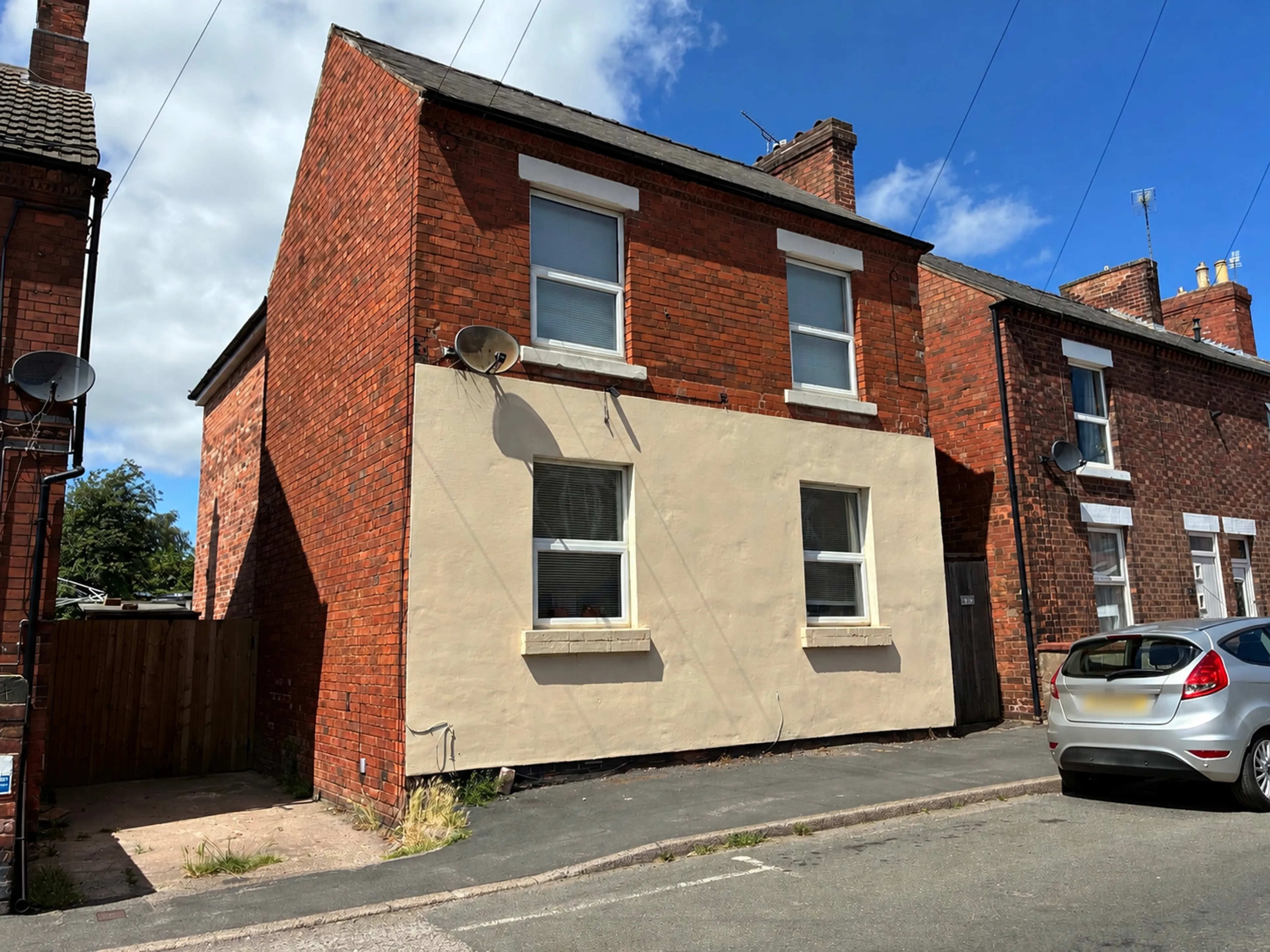 Property photo 0