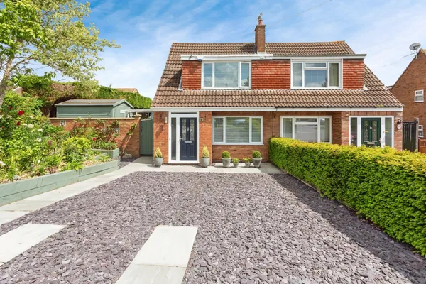 Milton Grove, Bletchley, Milton Keyne...