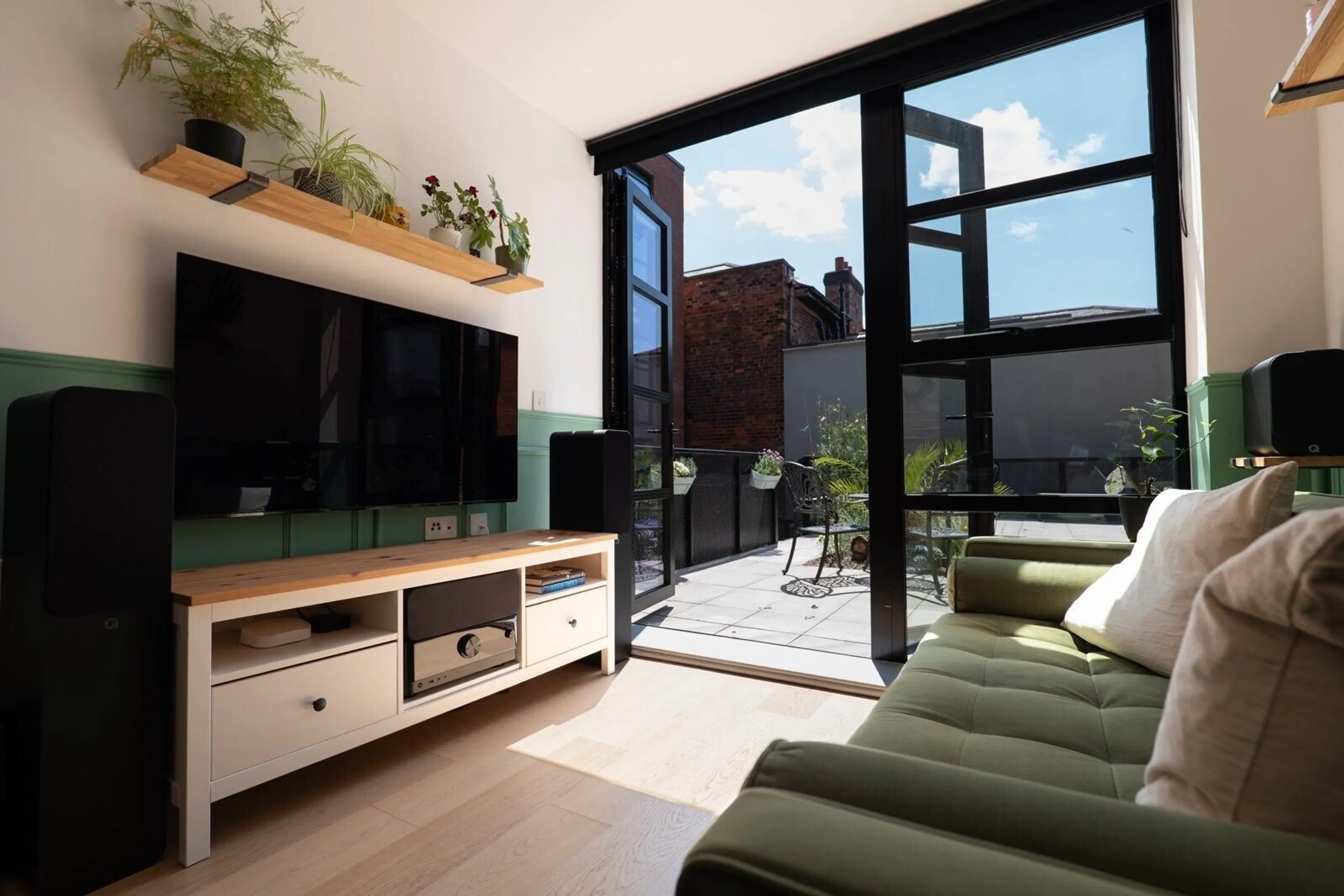 Property photo 0