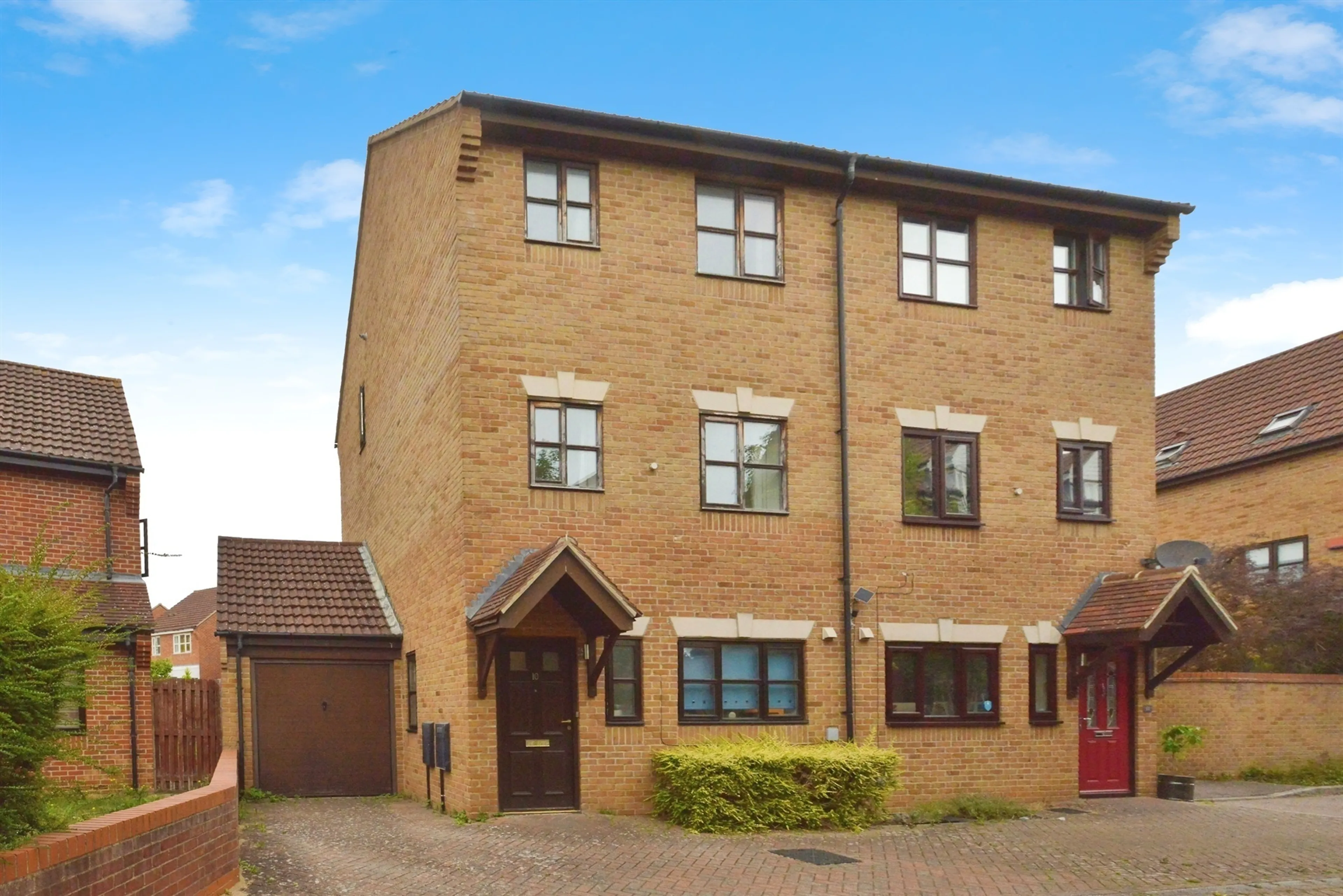 Property photo 0