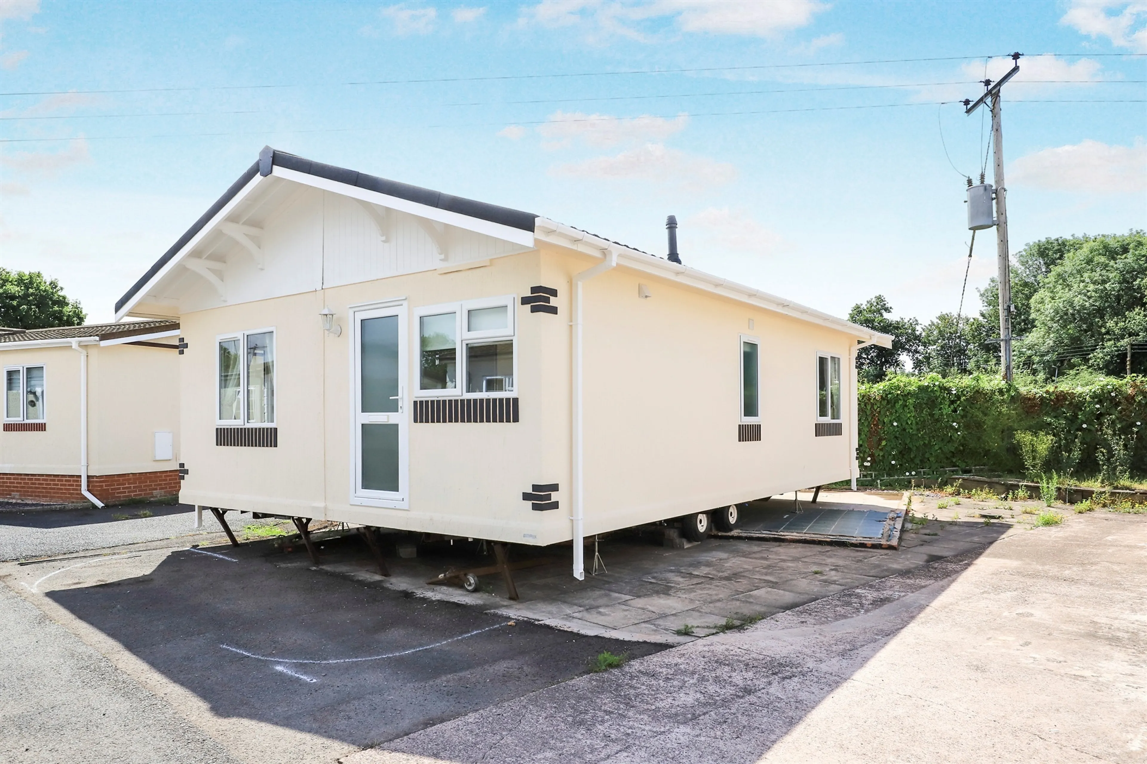 Property photo 0