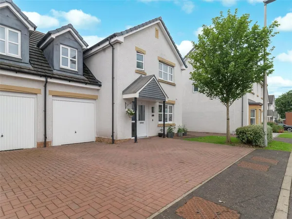 Rothesay Crescent, Renfrew, Renfrewsh...