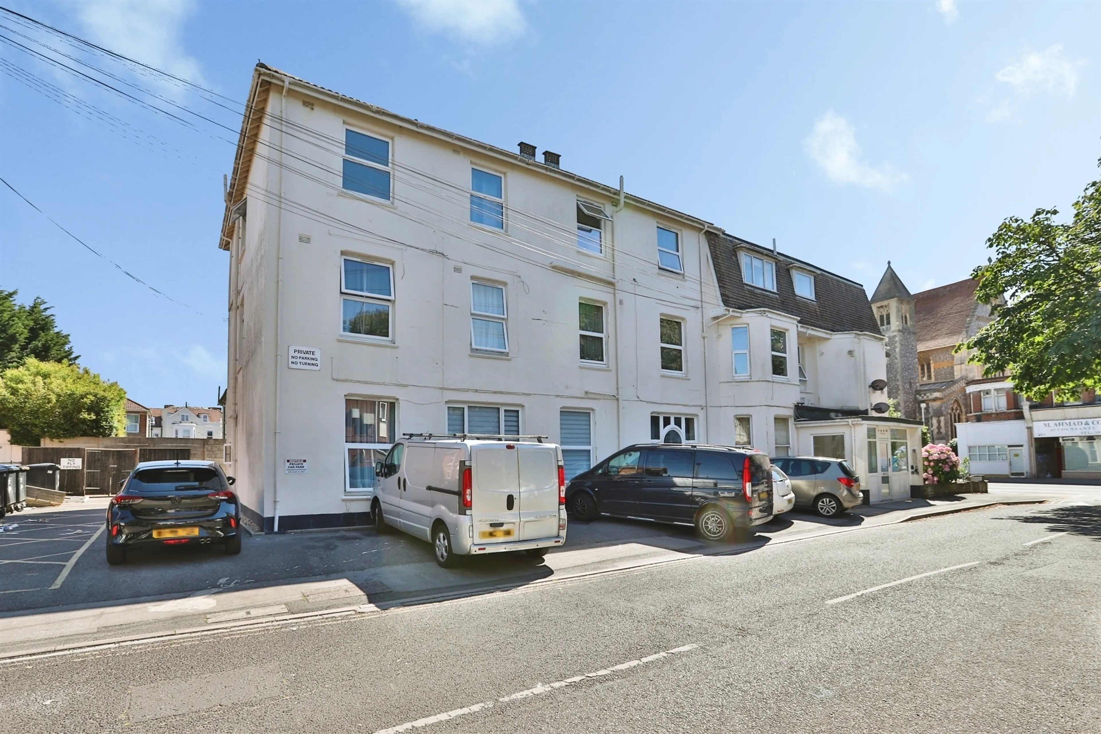 Property photo 0