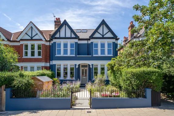 Valley Road, London, SW16