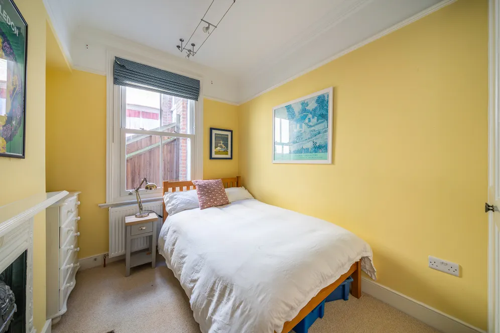 Valley Road, London, SW16 photo 8