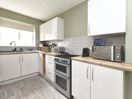Kel Dennis Close, Eston, Middlesbrough thumb 2