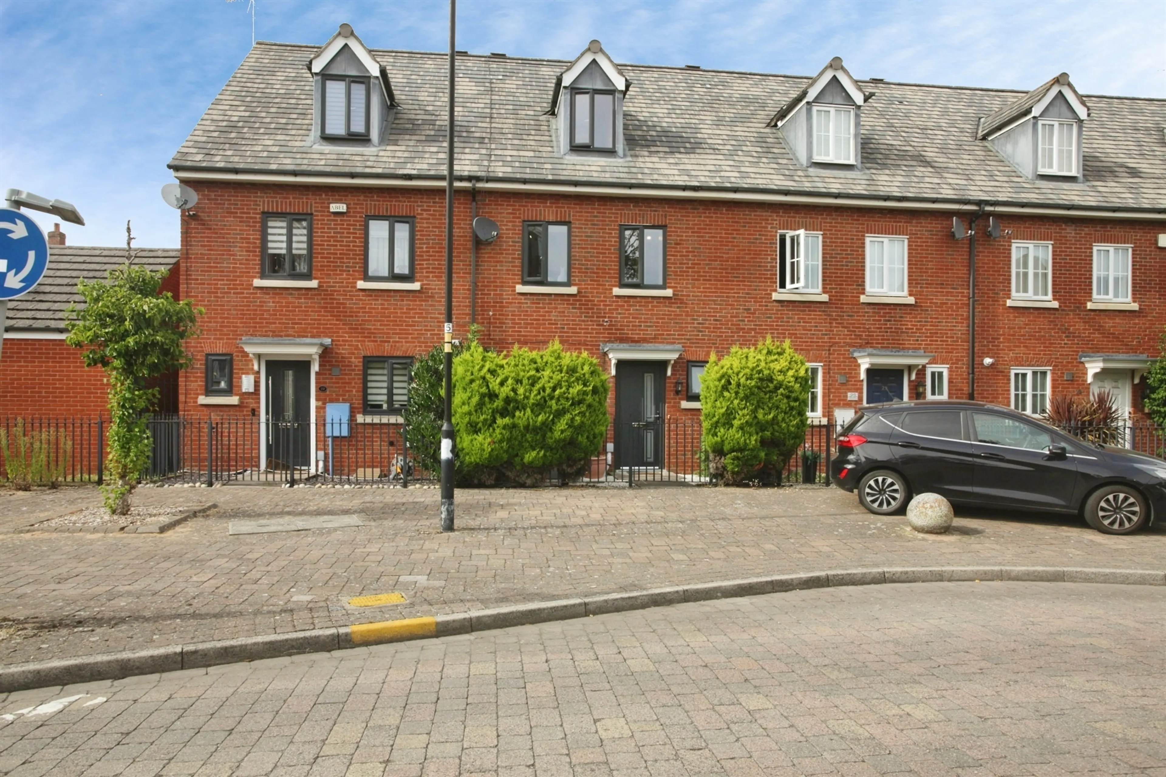 Property photo 0