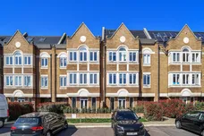 Ealing Green, Ealing
