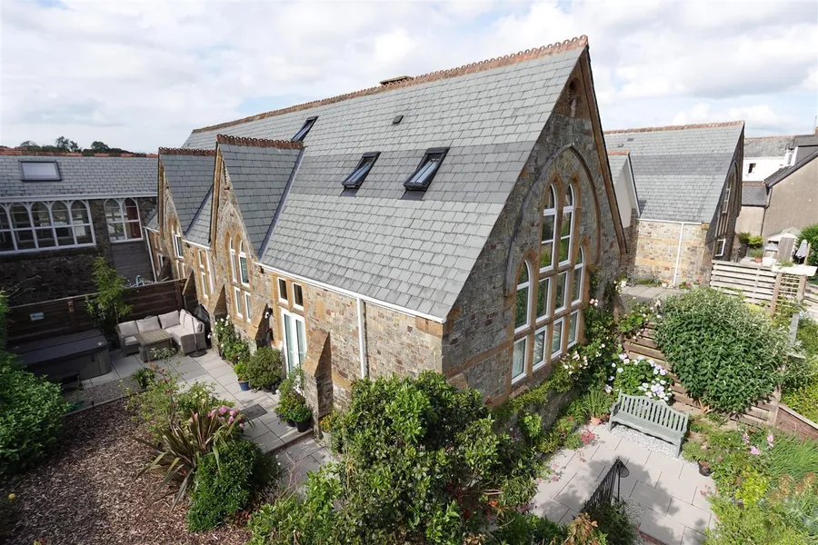 Property Image 1