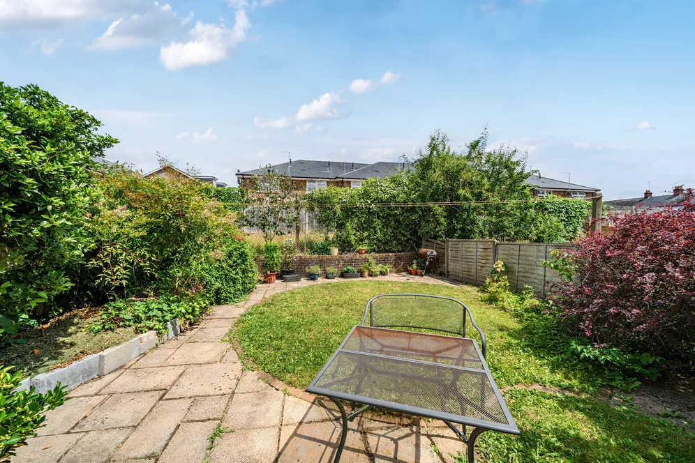 Borovere Gardens, Alton, GU34 photo 15