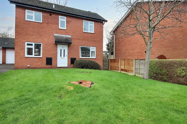 Francis Road, Frodsham, WA6