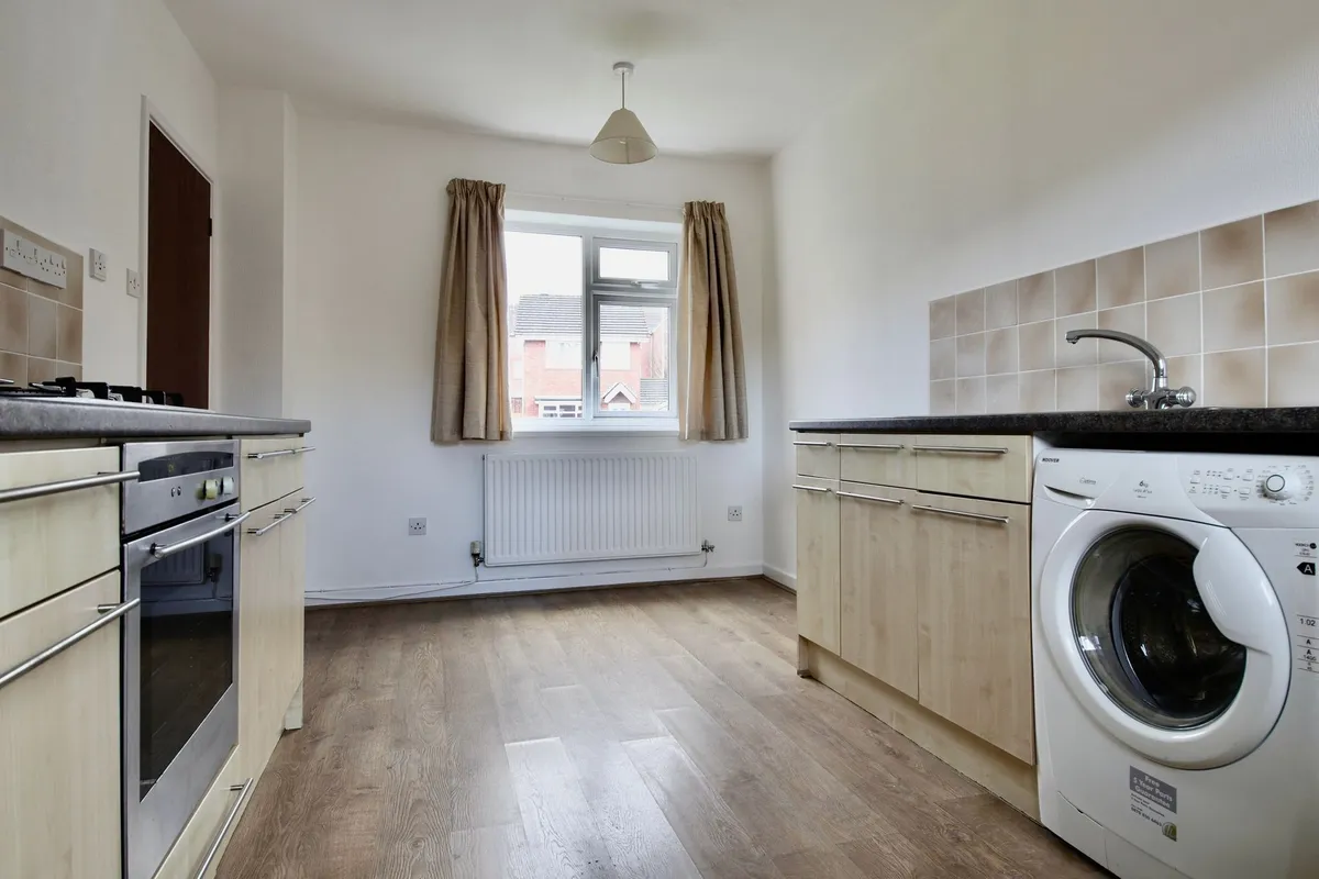 Francis Road, Frodsham, WA6