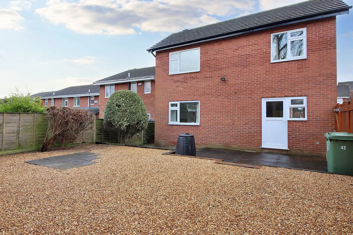 Francis Road, Frodsham, WA6