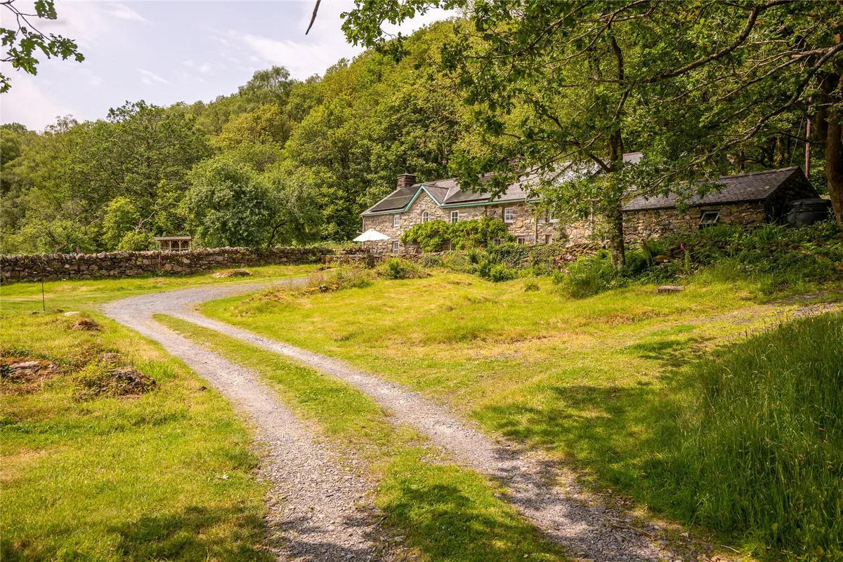 Nantmor, Caernarfon, Gwynedd, LL55