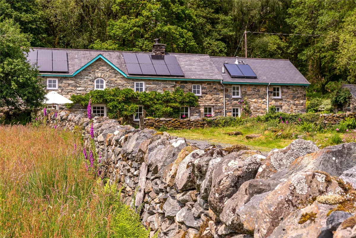 Nantmor, Caernarfon, Gwynedd, LL55
