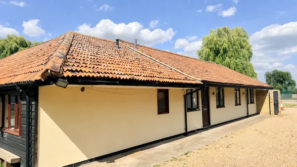 Fen Farm Lane, RM14 3RH