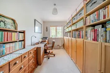Oakhurst Drive, Four Marks, GU34 photo 14
