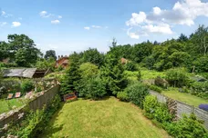 Oakhurst Drive, Four Marks, GU34 photo 15