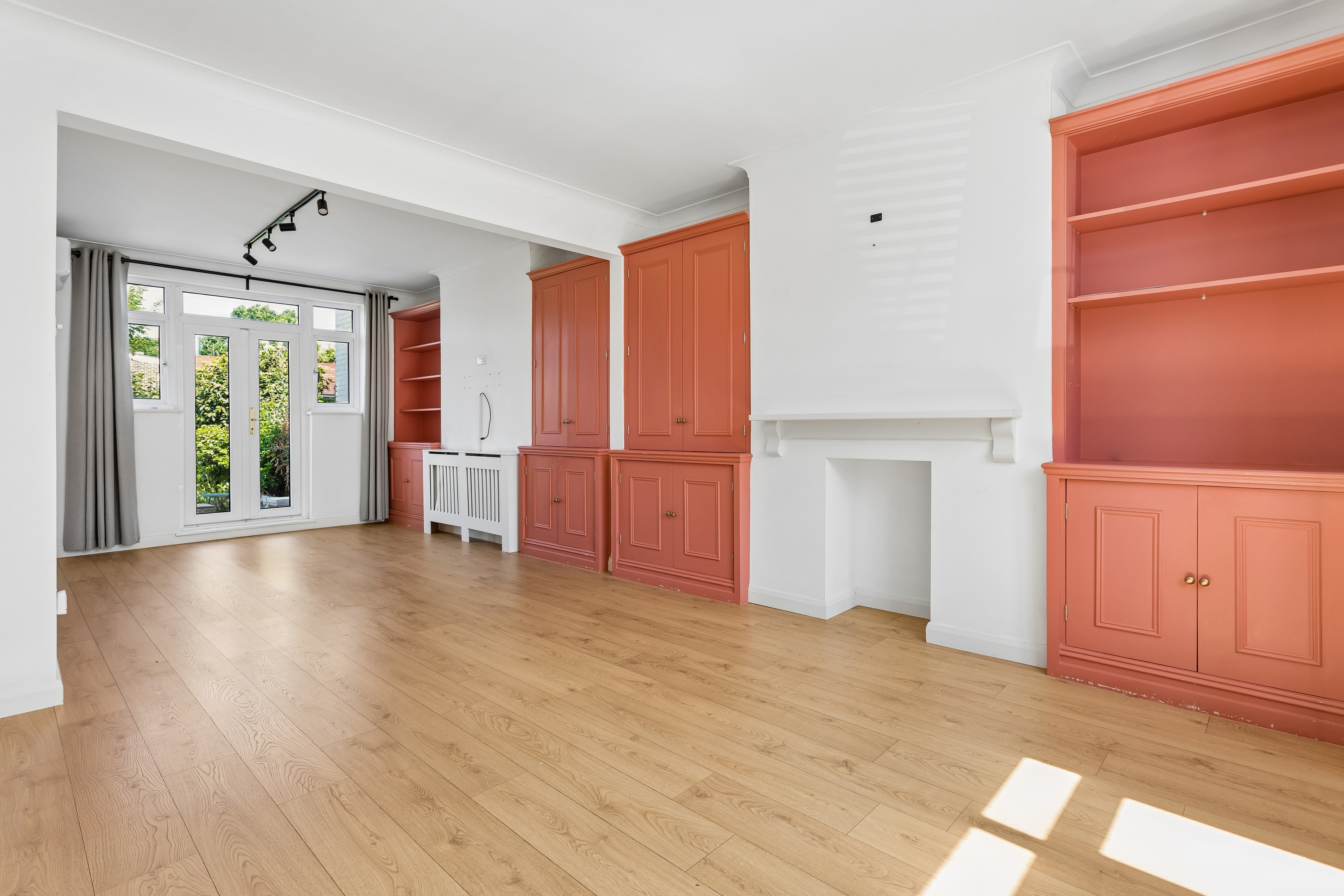 Sulivan Road Fulham London SW6 3DT Image 3