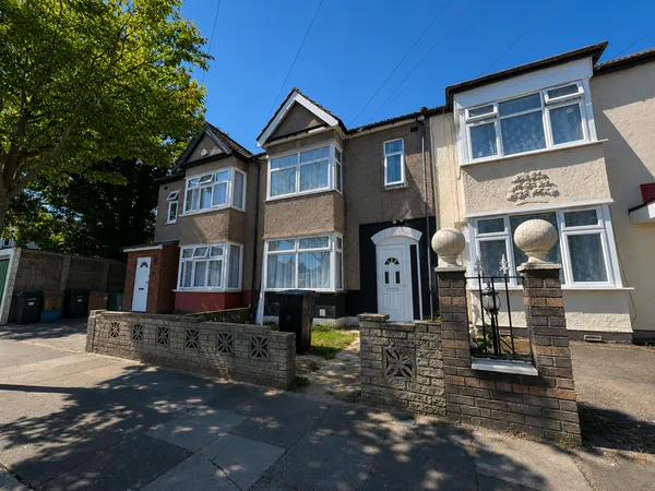Abbey Road, Ilford, IG2
