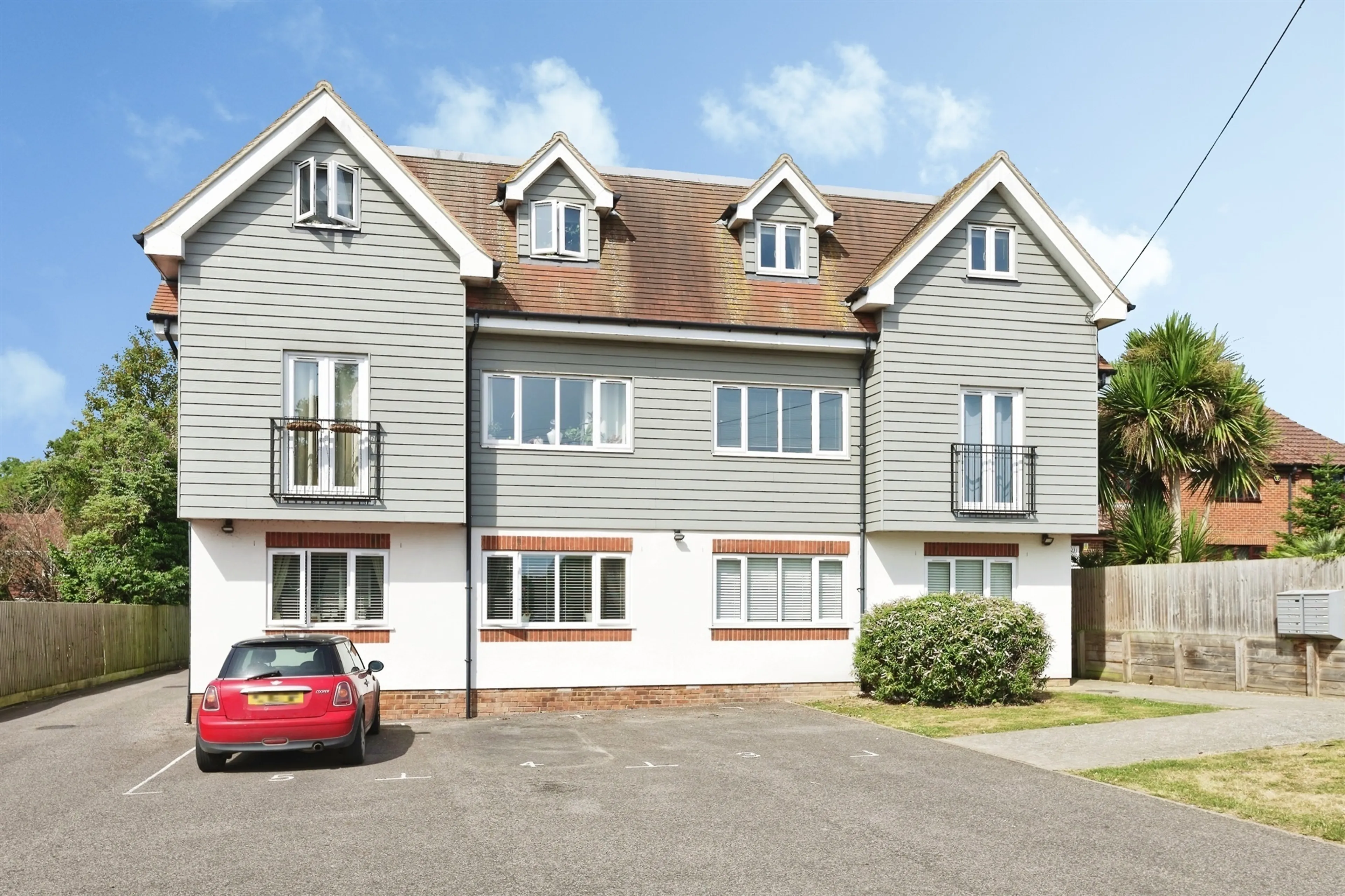 Property photo 0