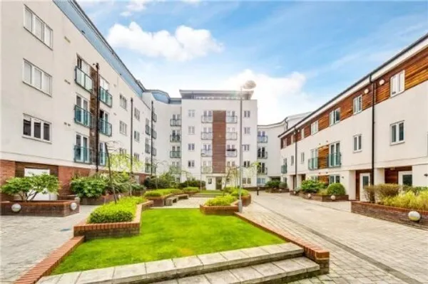 Stane Grove, London, SW9