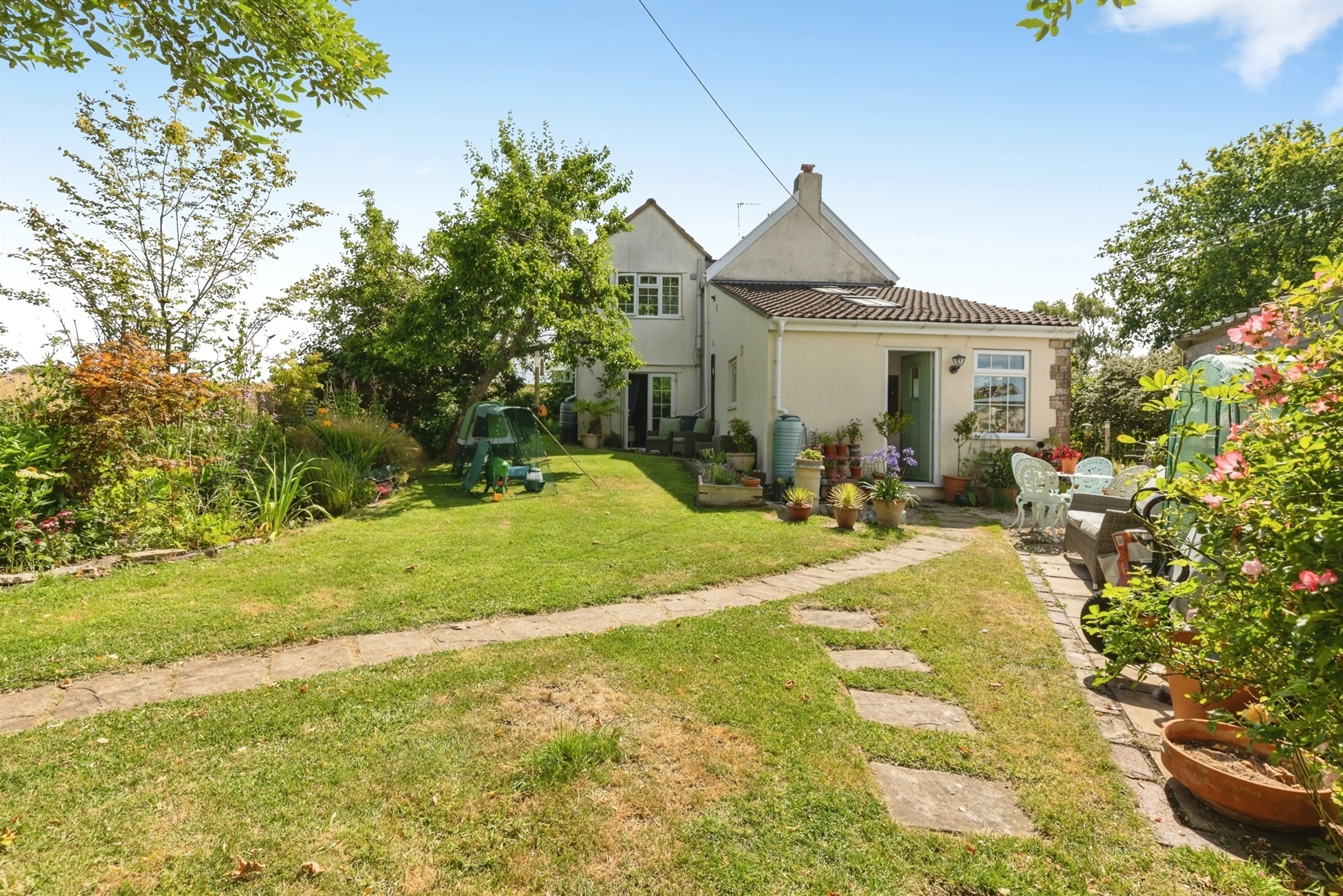Property photo 0