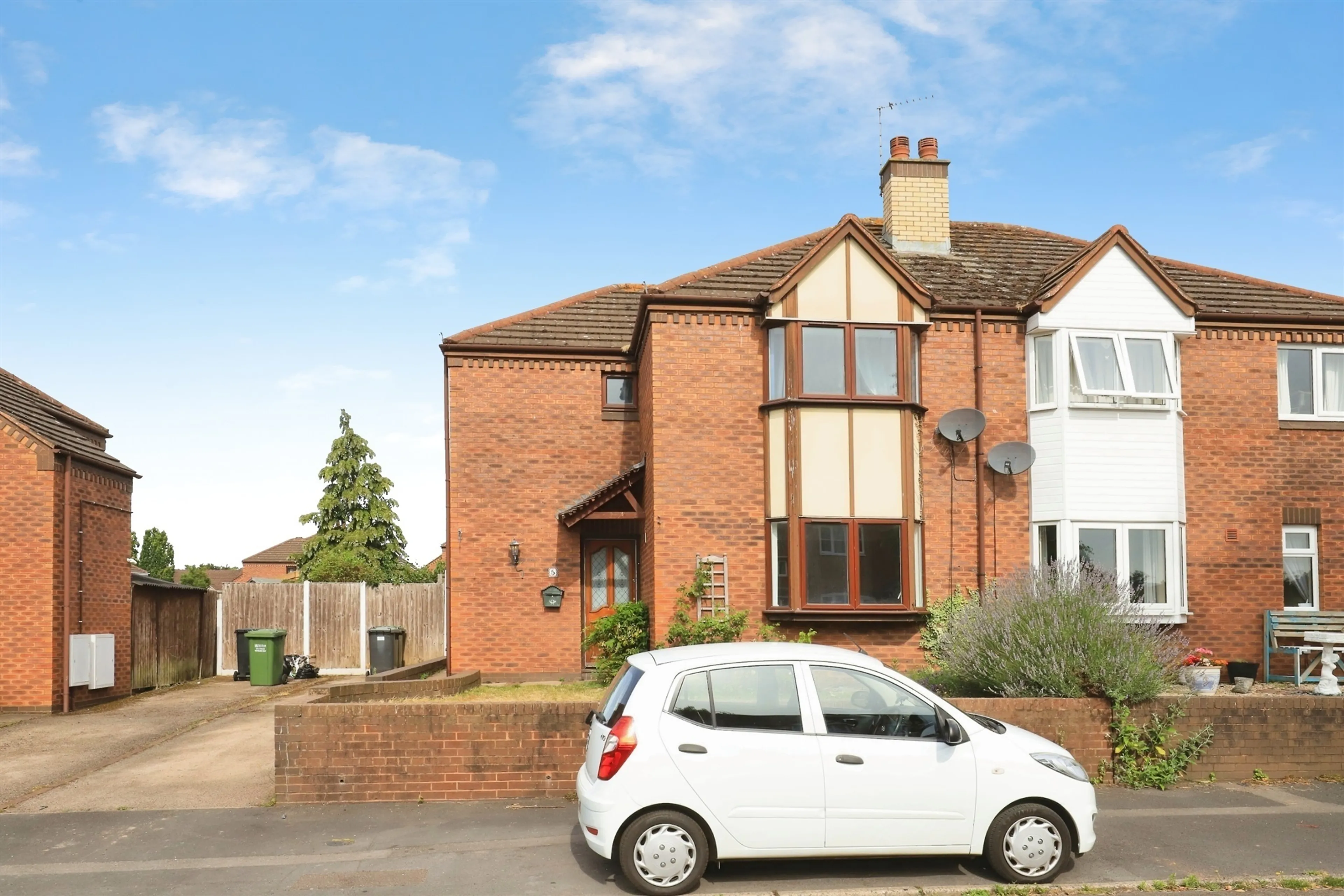 Property photo 0