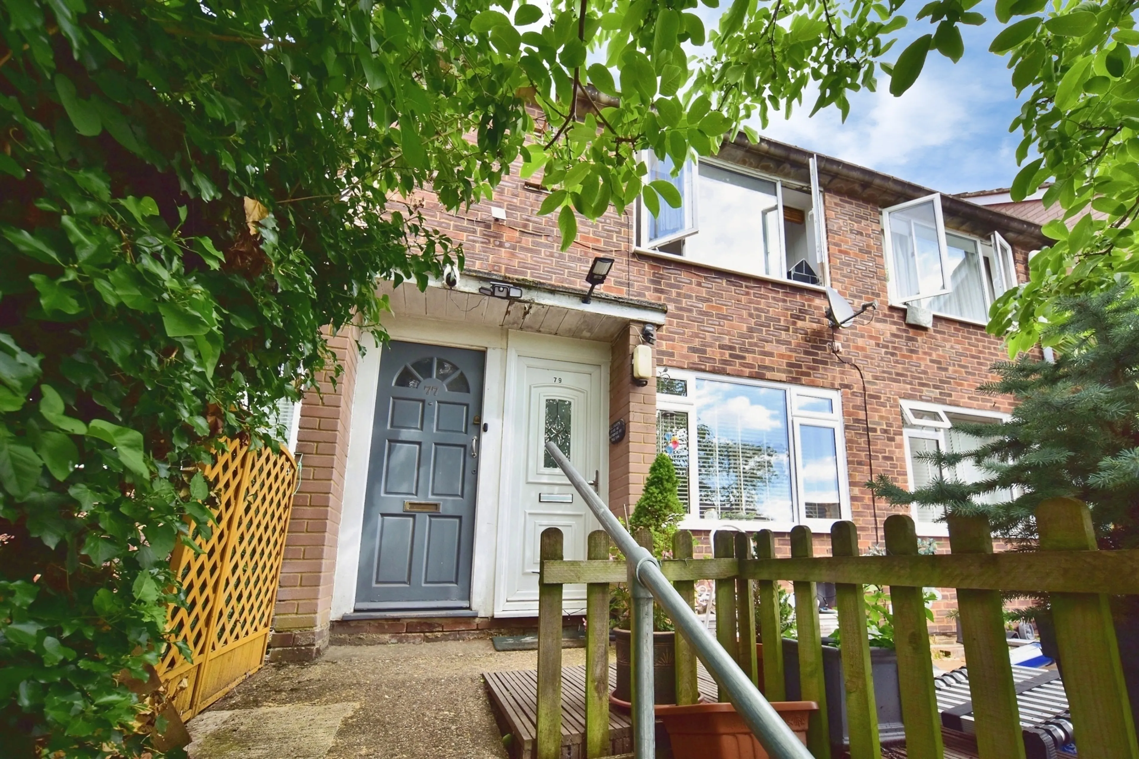 Property photo 0