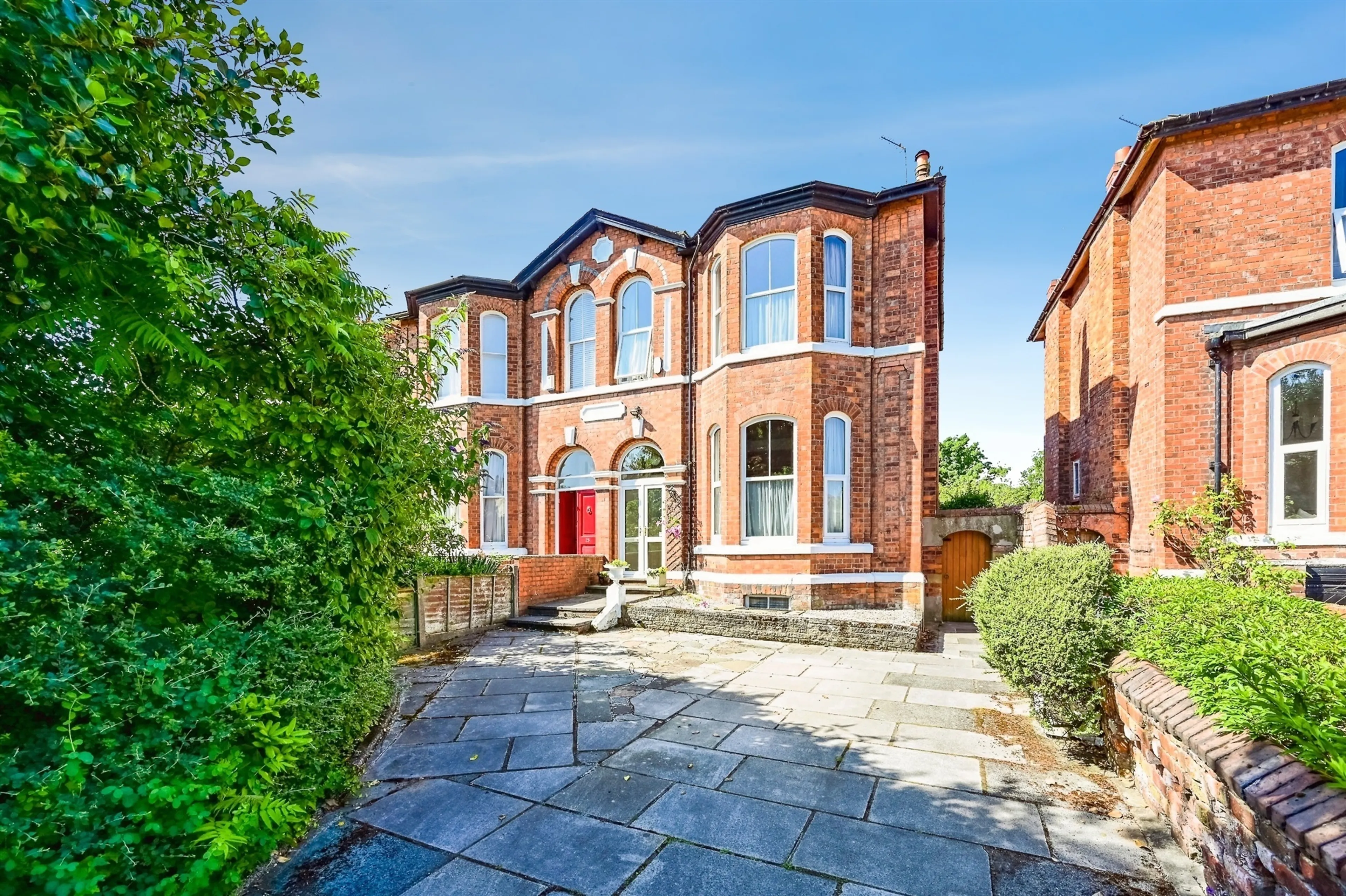 Property photo 0
