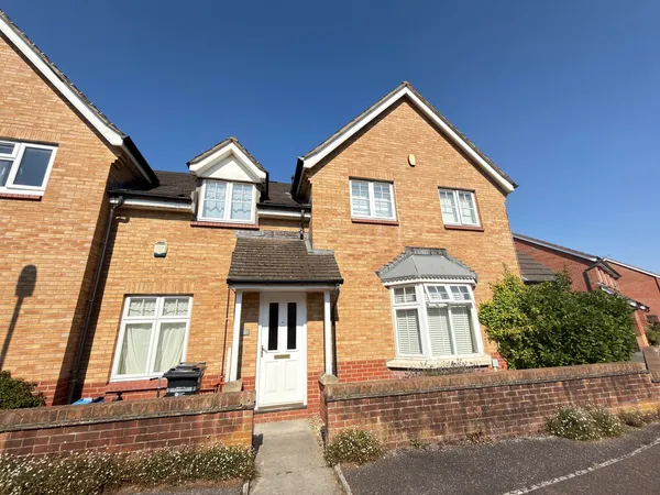 Summerleaze Crescent, Nerrolls Fm, Ta...