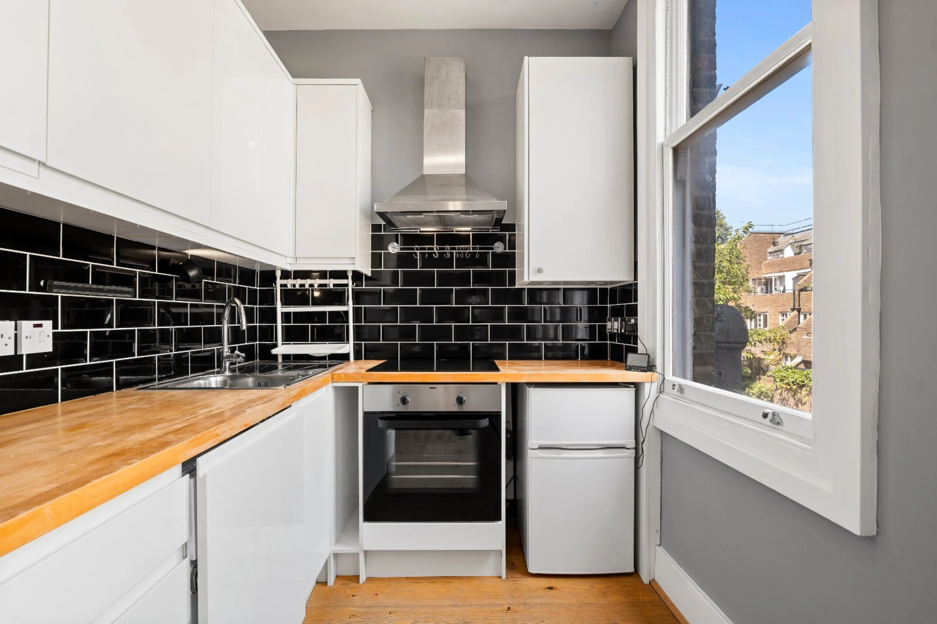 Property at Harrow Road, London, W10