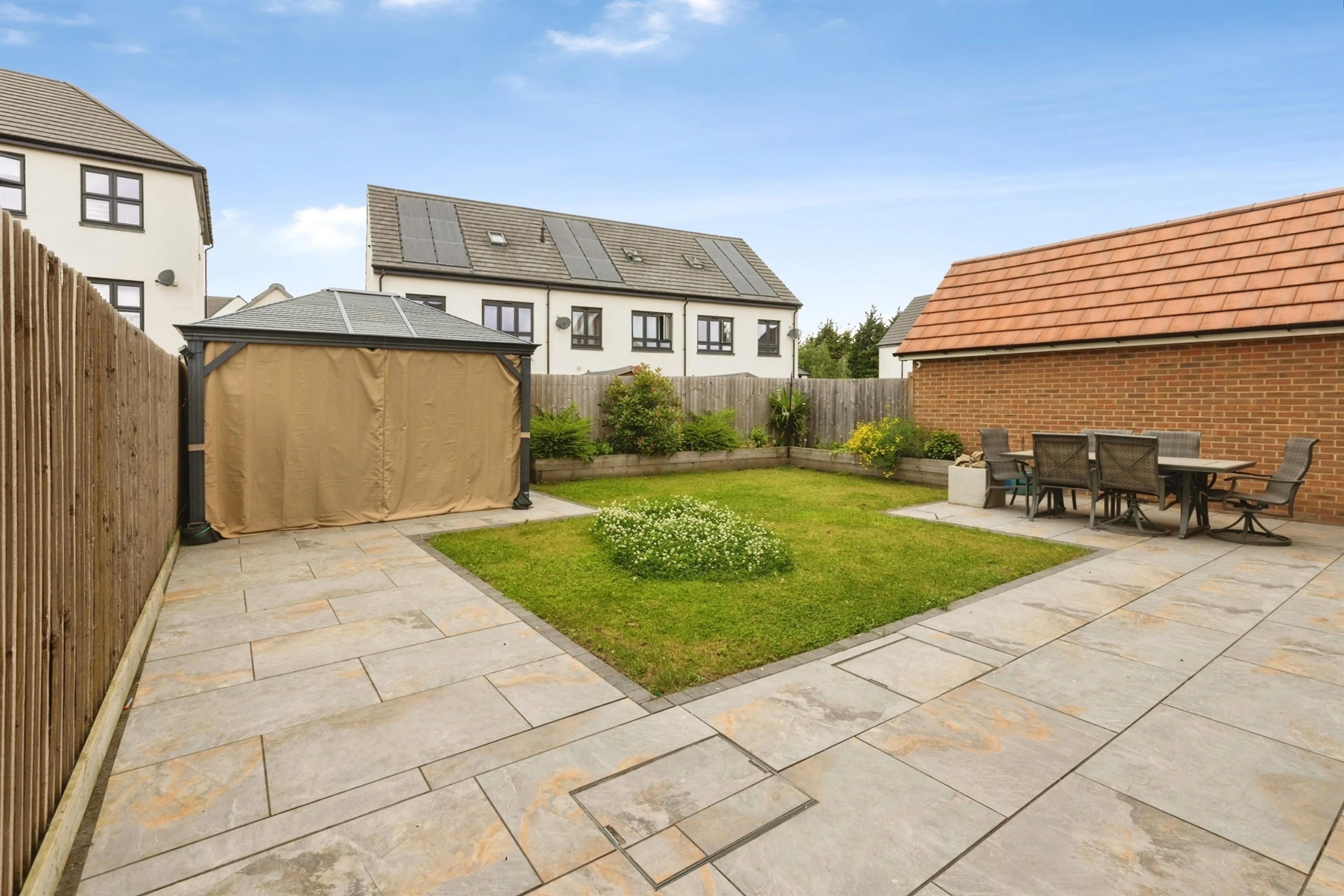 Property at Hardwick Way, Leeds