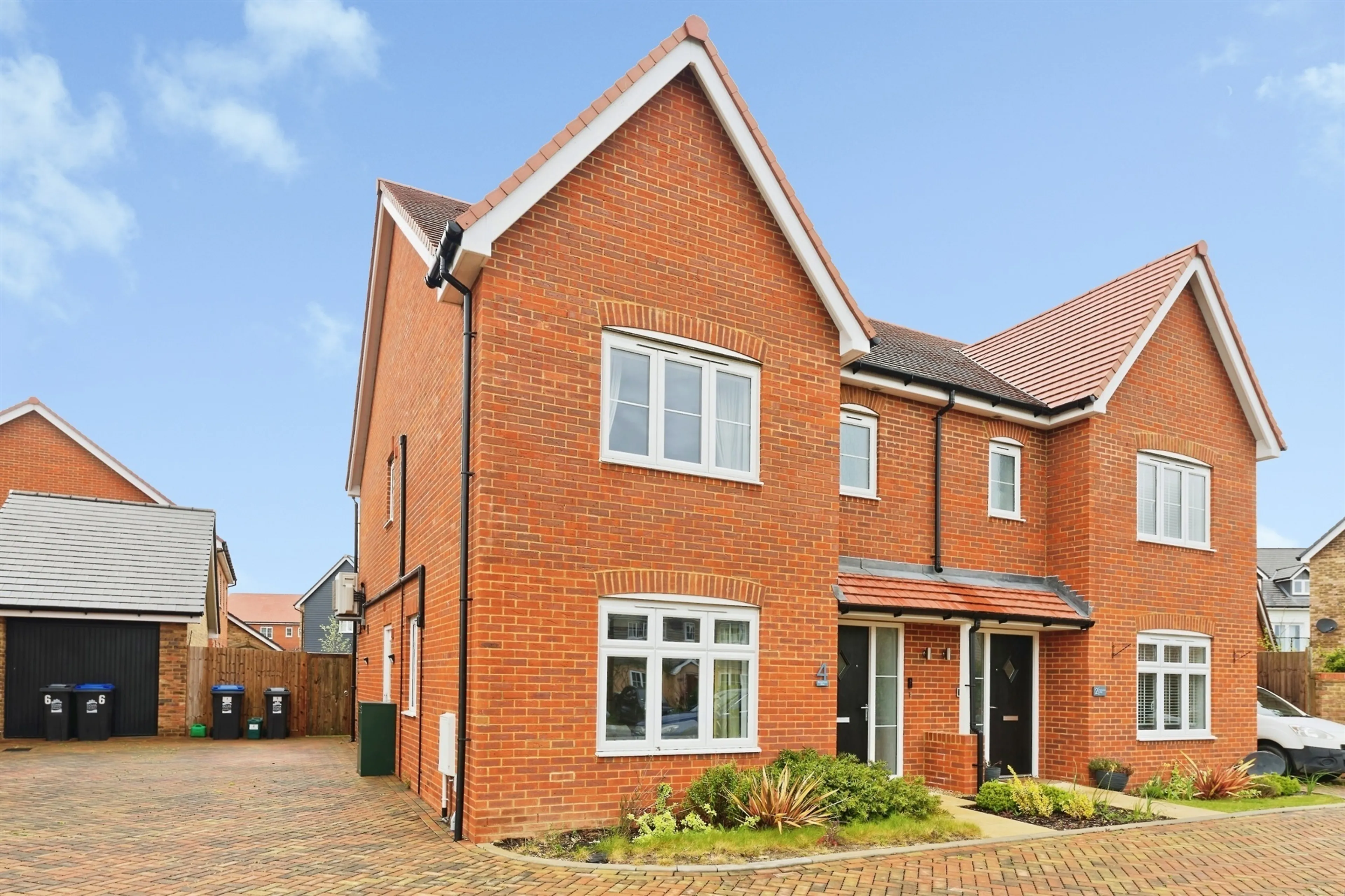 Property photo 0