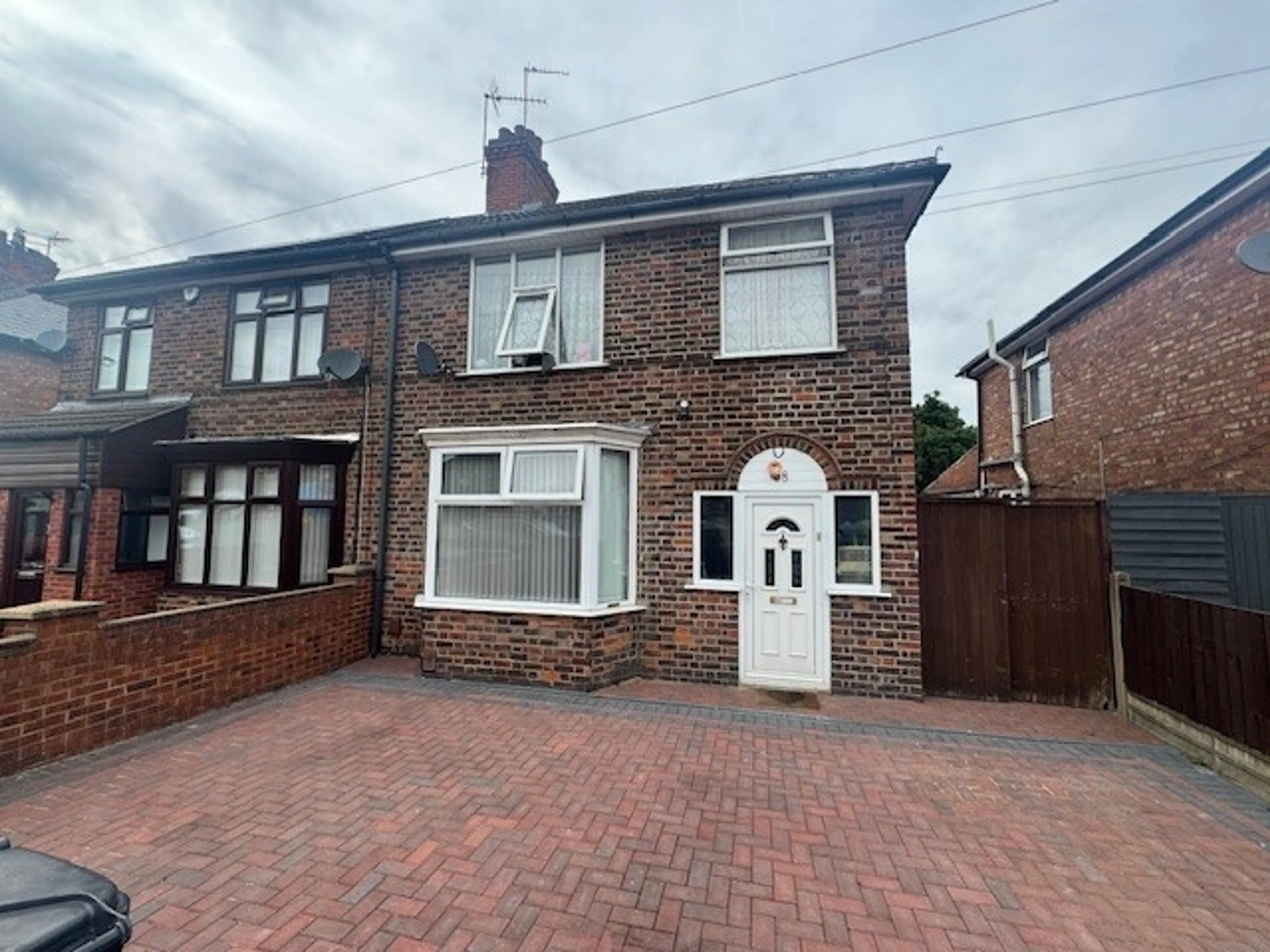 Property photo 0