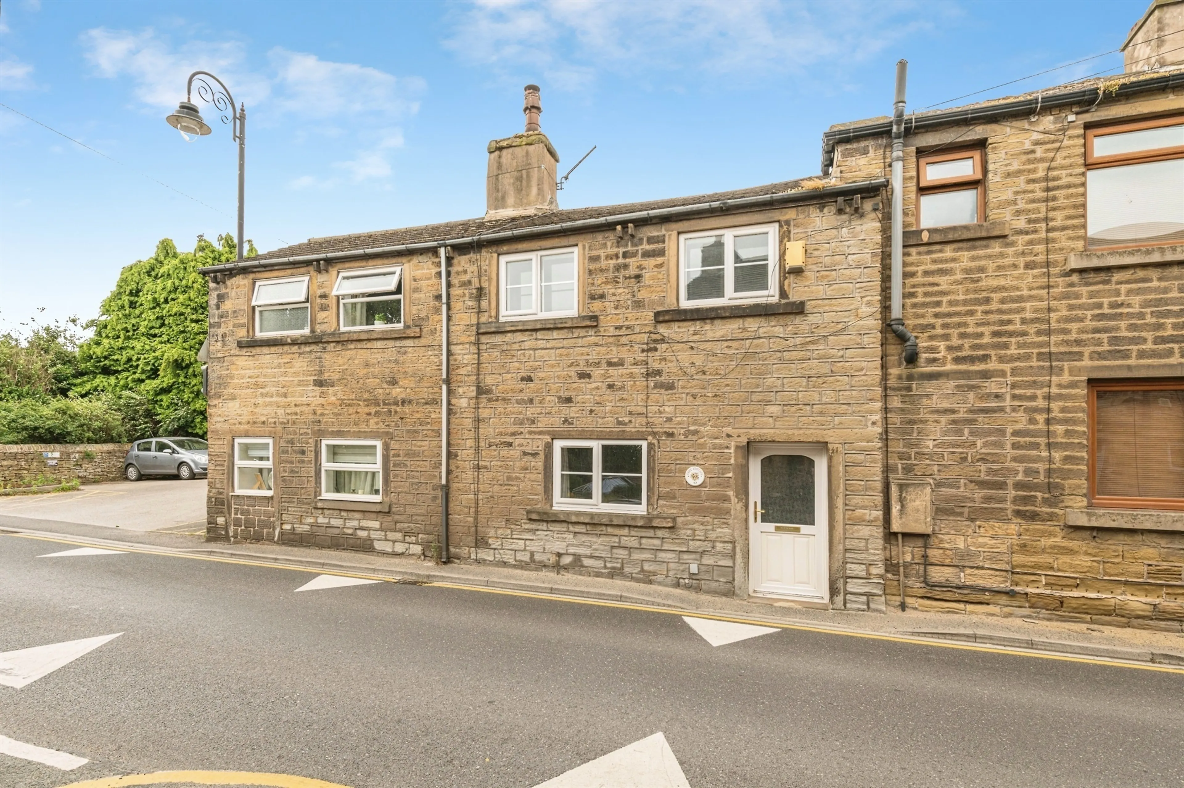 Property at Commercial Road, Skelmanthorpe, Huddersfield