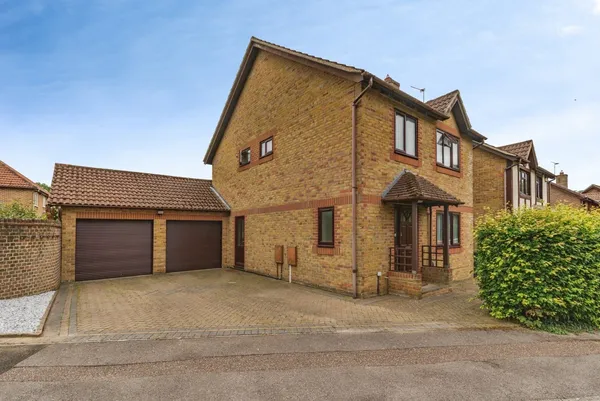 Saxon Road, CRAWLEY, West Sussex, RH10