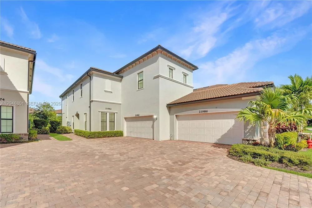 21982 CANADENSIS CIR, Boca Raton, FL 33428