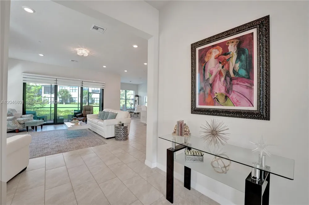 21982 CANADENSIS CIR, Boca Raton, FL 33428
